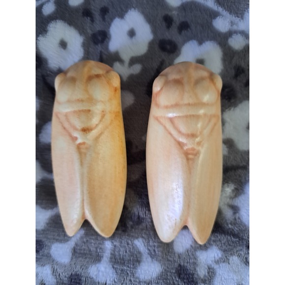 Louis Sicard Cicada Salt Pepper Shakers NIB Yellow - Picture 3 of 6